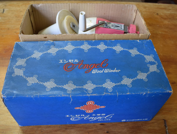 Retro  'Angel' Wool Winder