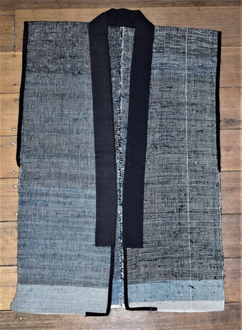 Sakiori  Sodenashi Vest
